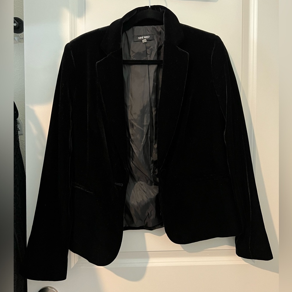 Nine West Velvet Blazer Size 8